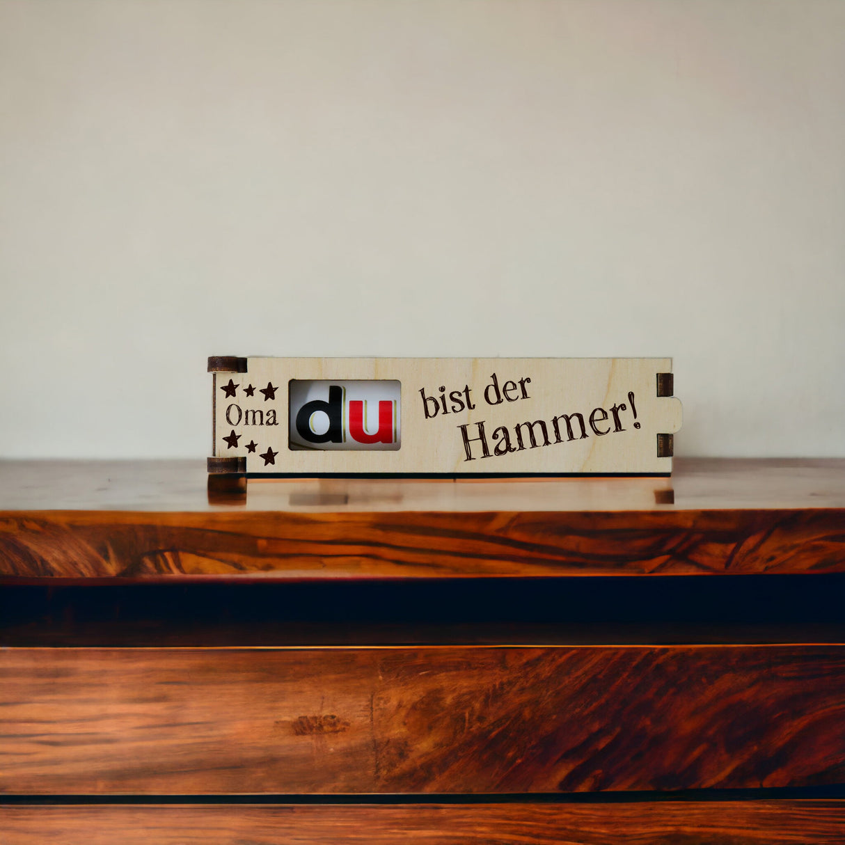 Oma du bist der Hammer! - gravierte Geschenkbox inkl. Duplo Schokoriegel